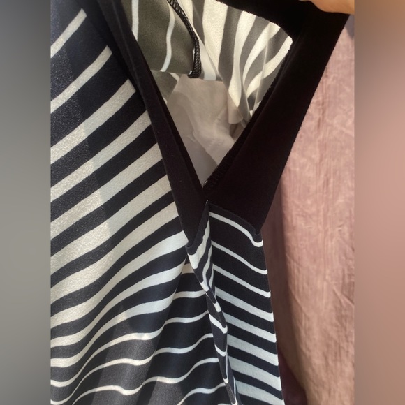 🤗16-You Are Magnetic❤️ Bobeau Black & White Tunic - Picture 5 of 14